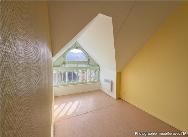 Ancien couvent de plus de 1000m2 Condat