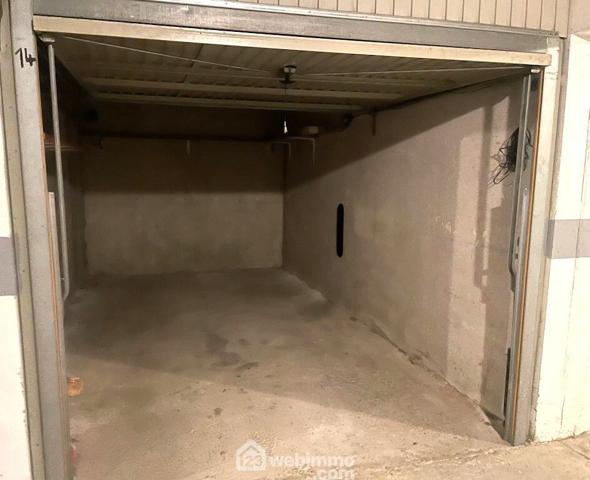 Box sous sol 13 m² à Sainte-Maxime 83120