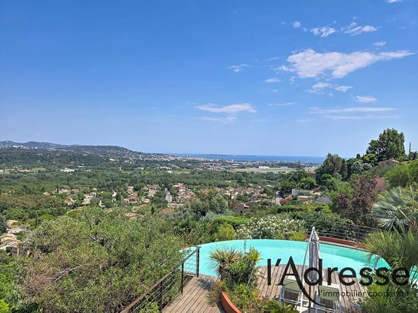 LUXUEUSE VILLA D'ARCHITECTE 300M² VUE MER FEERIQUE