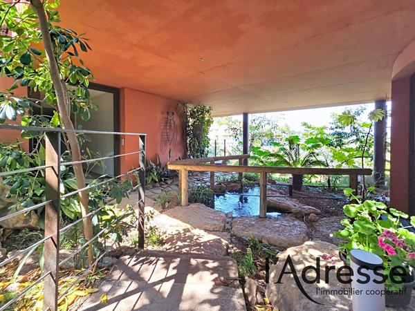 LUXUEUSE VILLA D'ARCHITECTE 300M² VUE MER FEERIQUE