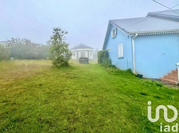 Gîte 6 pièces de 335 m² à Le Tampon (97418)