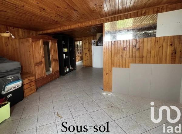 Gîte 6 pièces de 335 m² à Le Tampon (97418)