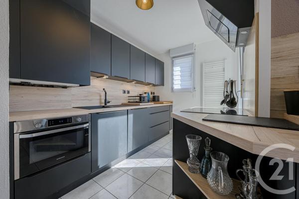 Appartement F4 à vendre  4 pièces - 84,24 m2 RUMILLY - 74