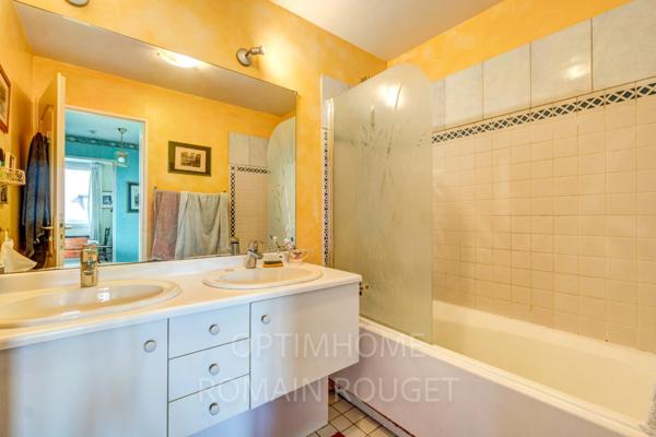 CROISSY - Maison 8 pièces - 20mn RER