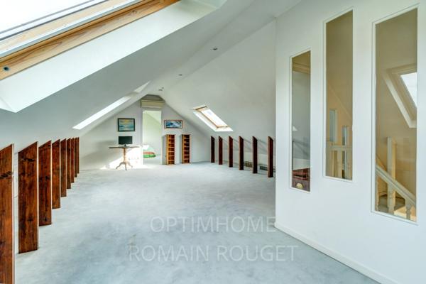 CROISSY - Maison 8 pièces - 20mn RER