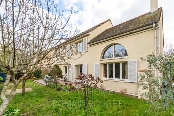 CROISSY - Maison 8 pièces - 20mn RER