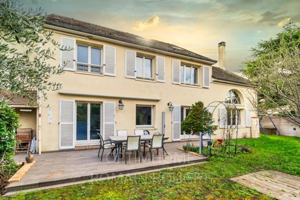 CROISSY - Maison 8 pièces - 20mn RER