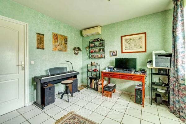 CROISSY - Maison 8 pièces - 20mn RER