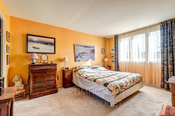 CROISSY - Maison 8 pièces - 20mn RER