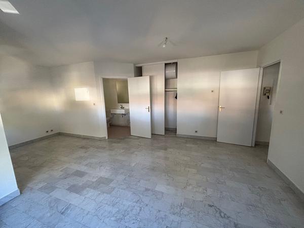 Studio + Cave Le Cannet 1 pièce 33.65 m2 - piscine - BAISSE DE PRIX