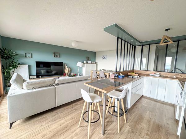Andilly (74350) A vendre **Appartement T4 de 83 m² avec vue montagne à Andilly**