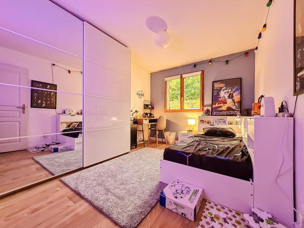 Andilly (74350) A vendre **Appartement T4 de 83 m² avec vue montagne à Andilly**