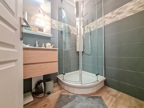 Andilly (74350) A vendre **Appartement T4 de 83 m² avec vue montagne à Andilly**