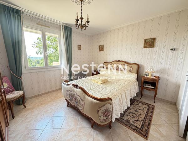 Joli pavillon de plain-pied 78.30 m² avec 2 chambres, sous-sol et jardin à vendre à Montval-sur-Loir (72500)