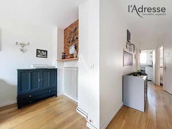 NANTERRE/ Sadi Carnot - Appartement 2/3 pièces 51m² - Loggia 3m² - 1 Cave -1 Parking