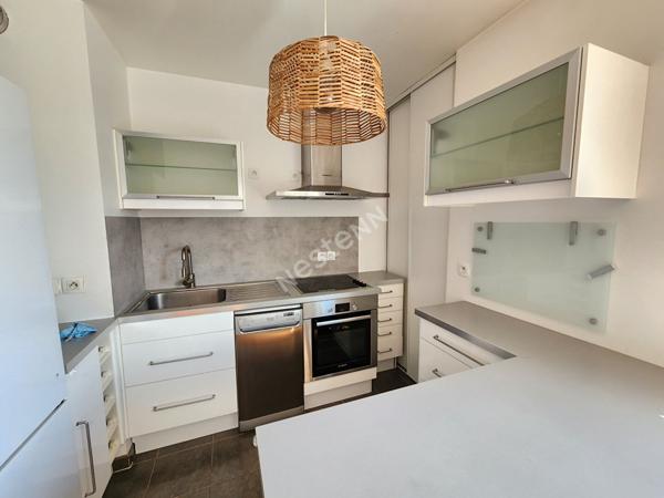 Appartement Puteaux 3 pièces de 62,41 m² avec balcon et parking