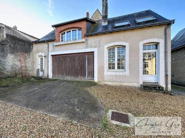 Maison de Maître, coeur de ville MONTVAL-SUR-LOIR (72), 6 chambres, terrain 2090 m²