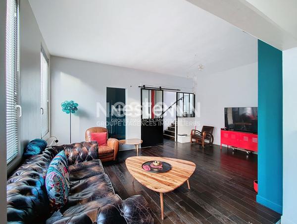 HYPERCENTRE DREUX : grande maison de centre-ville sur 3 niveaux avec toutes commodités à pieds et vue sur le domaine royale, 5 chambres