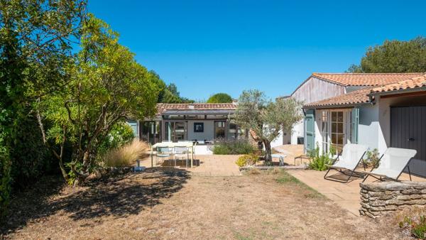 Maison avec accès plage et vue Mer! , Les portes en re