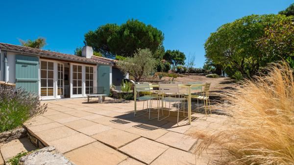 Maison avec accès plage et vue Mer! , Les portes en re