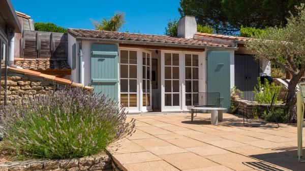 Maison avec accès plage et vue Mer! , Les portes en re