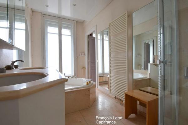 A vendre Appartement 5 pièces - LA MADELAINE - Quartier Botanique/Grand Boulevard - 140 m² - 3 chambres + 1 chambre de service - Ascenseur - Charme de l’ancien – 580 000 € honoraires d’agence inclus