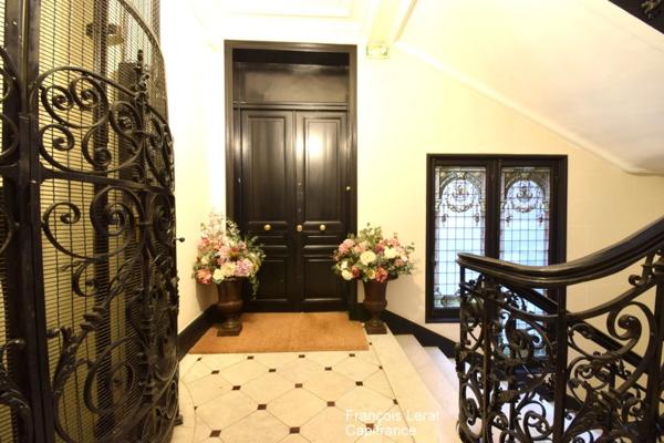 A vendre Appartement 5 pièces - LA MADELAINE - Quartier Botanique/Grand Boulevard - 140 m² - 3 chambres + 1 chambre de service - Ascenseur - Charme de l’ancien – 580 000 € honoraires d’agence inclus