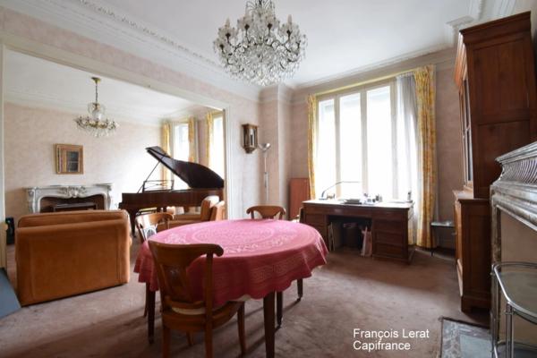 A vendre Appartement 5 pièces - LA MADELAINE - Quartier Botanique/Grand Boulevard - 140 m² - 3 chambres + 1 chambre de service - Ascenseur - Charme de l’ancien – 580 000 € honoraires d’agence inclus