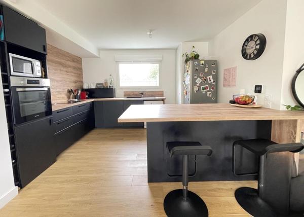 Maison à BEGLES, 33130 - 5 pièces 101m²