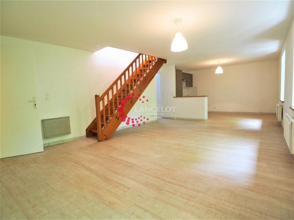 T3 de 98 m² utiles proche village