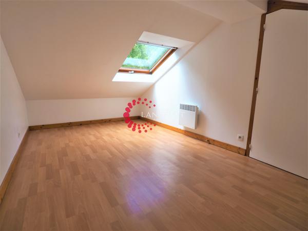 T3 de 98 m² utiles proche village