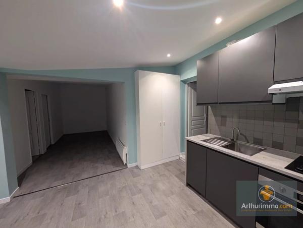 Location                                                      Appartement
                        
                     3 pièces                      54 m2                     à Margny-Lès-Compiègne