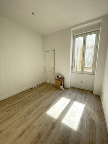T3 traversant lumineux