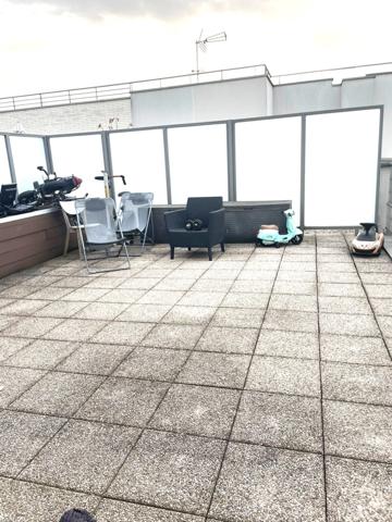 Limite Maisons Alfort ROOFTOP toit terrasse Appartement F3 de 66 m² avec 2 terrasses 32 et 18 m2 et parking sécurisé à Créteil, proche du RER D et du métro ligne 8