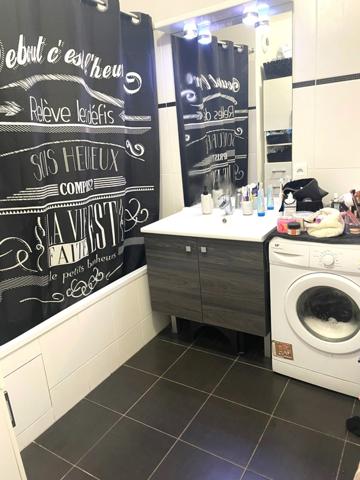 Limite Maisons Alfort ROOFTOP toit terrasse Appartement F3 de 66 m² avec 2 terrasses 32 et 18 m2 et parking sécurisé à Créteil, proche du RER D et du métro ligne 8