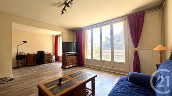 Appartement F5 à vendre  5 pièces - 91,63 m2 ST OUEN L AUMONE - 95