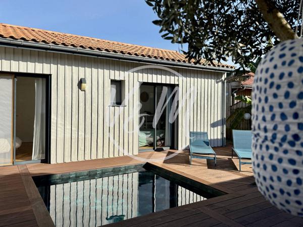 EXCLUSIVITE! VILLA A VENDRE ARES! Maison ossature bois 4 chambres à Arès proche plage du Bassin et centre-ville avec piscine et prestations haut de gamme ARES Cercle de voile