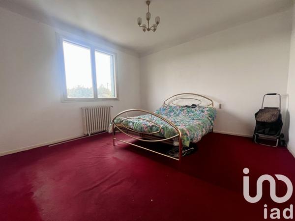 Maison traditionnelle 6 pièces de 208 m² à Vic-en-Bigorre (65500)