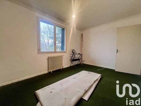 Maison traditionnelle 6 pièces de 208 m² à Vic-en-Bigorre (65500)