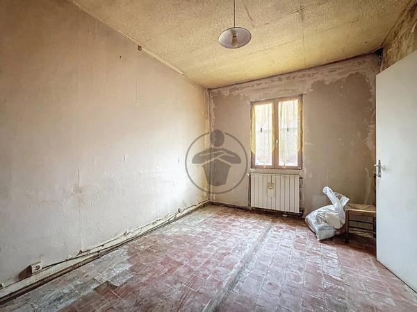 Vente                                                      Maison
                        
                     3 pièces                      51 m2                     à Flavy-le-Martel