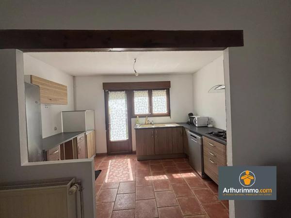 Vente                                                      Maison de village
                        
                     5 pièces                      92 m2                     à Saint-Erme-Outre-Et-Ramecourt