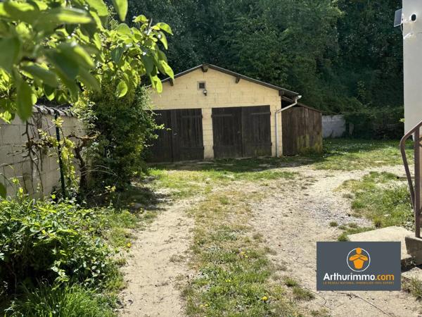 Vente                                                      Maison de village
                        
                     5 pièces                      92 m2                     à Saint-Erme-Outre-Et-Ramecourt
