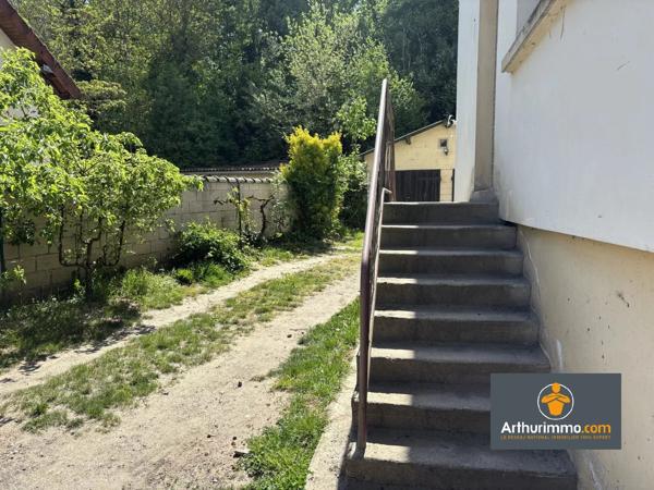 Vente                                                      Maison de village
                        
                     5 pièces                      92 m2                     à Saint-Erme-Outre-Et-Ramecourt
