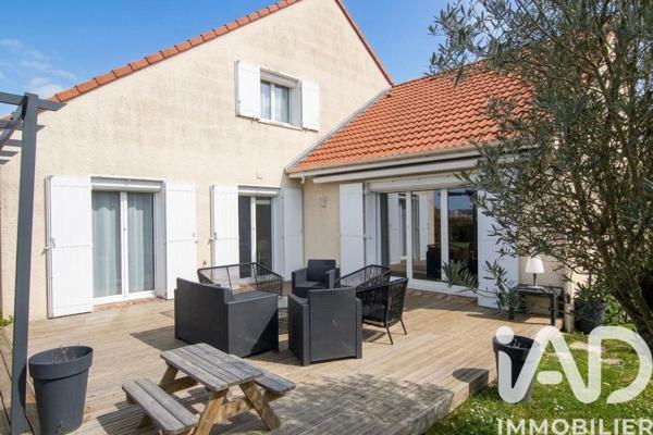 Maison à vendre 6 pièces 162 m² Longjumeau