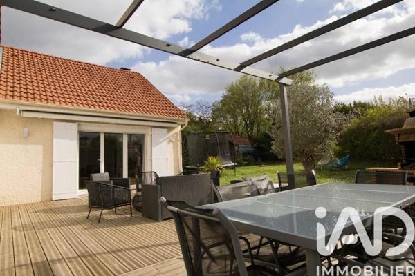 Maison à vendre 6 pièces 162 m² Longjumeau