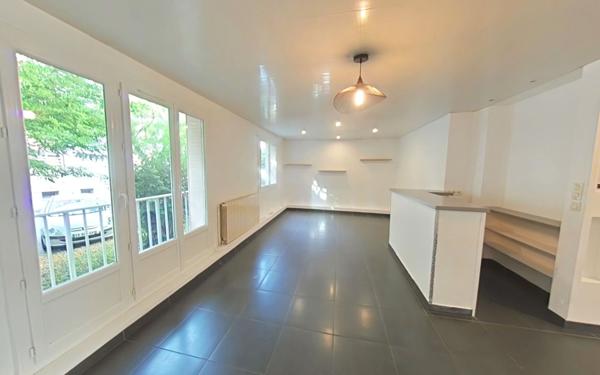 Appartement à louer    3 pièces • 67,81 m2 Valence