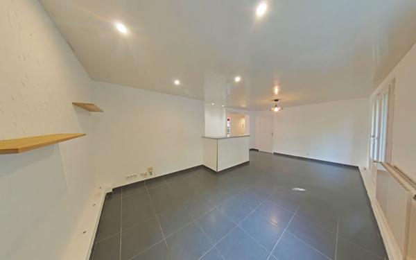 Appartement à louer    3 pièces • 67,81 m2 Valence