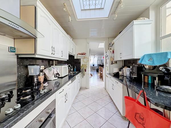 MAISON 3 CHAMBRES + BUREAU
