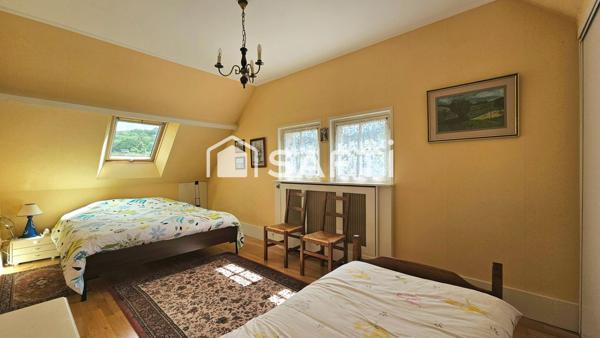 MAISON 8 pièces 5 chambres sur sous-sol total