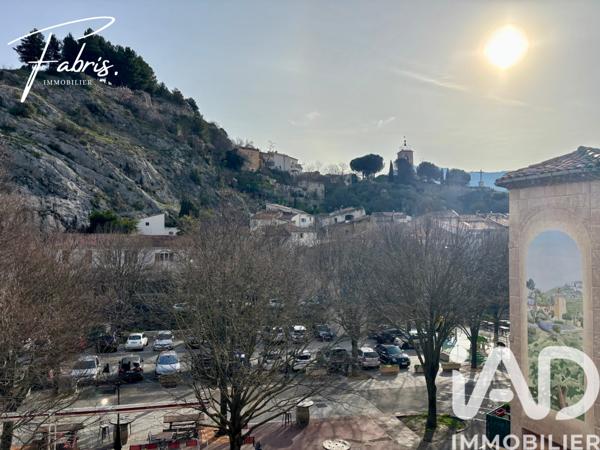 Appartement à vendre 3 pièces 65 m² Roquevaire